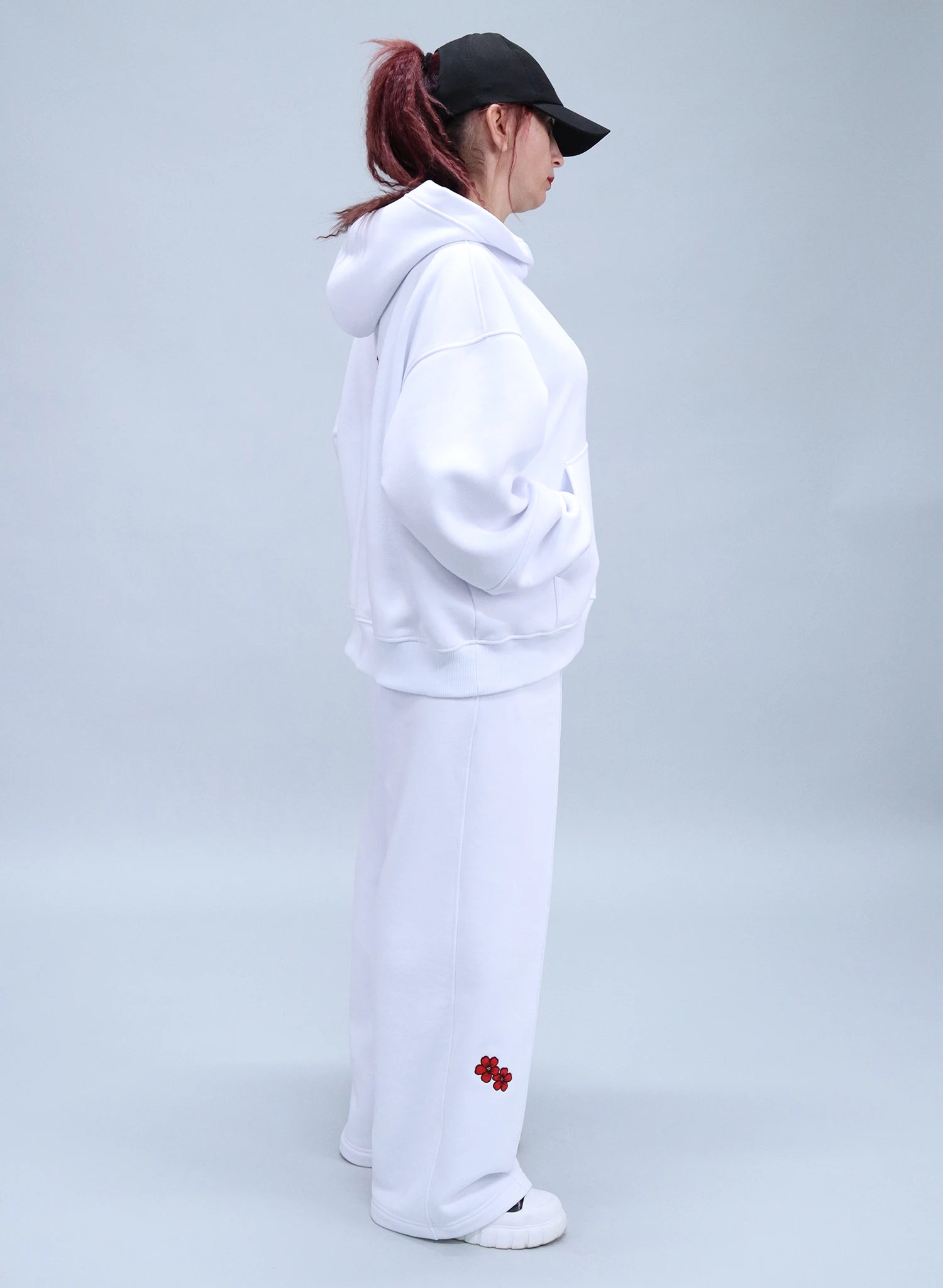 PANTALONI DAMA EVAZATI CU BRODERIE FLOWERS PDP3-PD01