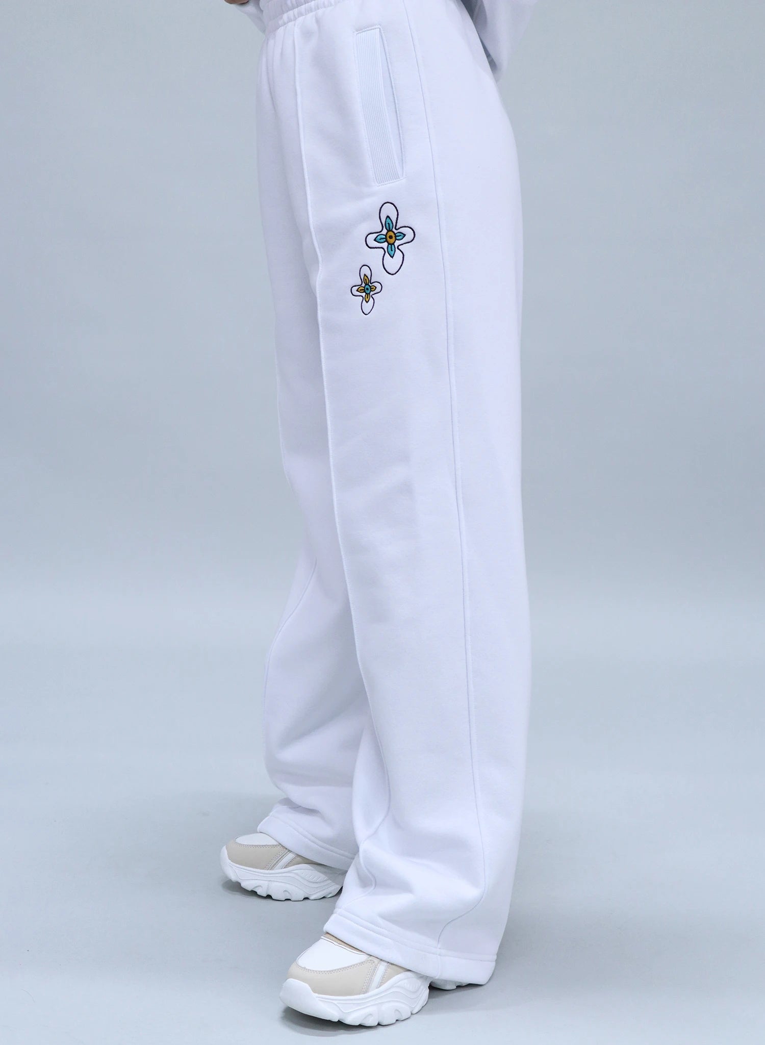 PANTALONI DAMA LARGI CU BRODERIE ART FRAME PDP3 - PD02