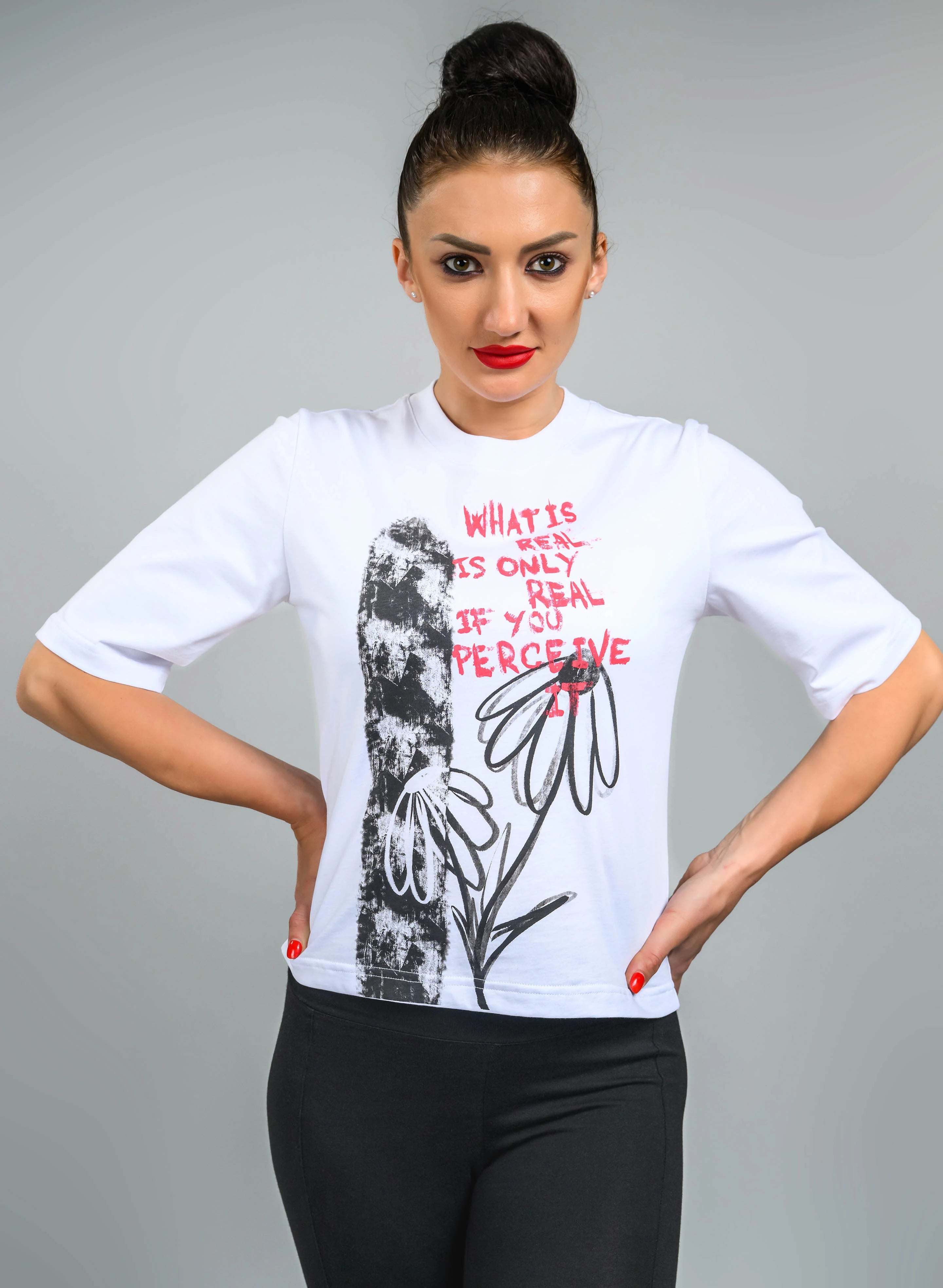 TRICOU SCURT DAMA CU PRINT WHAT IS REAL TDP1 - TD04