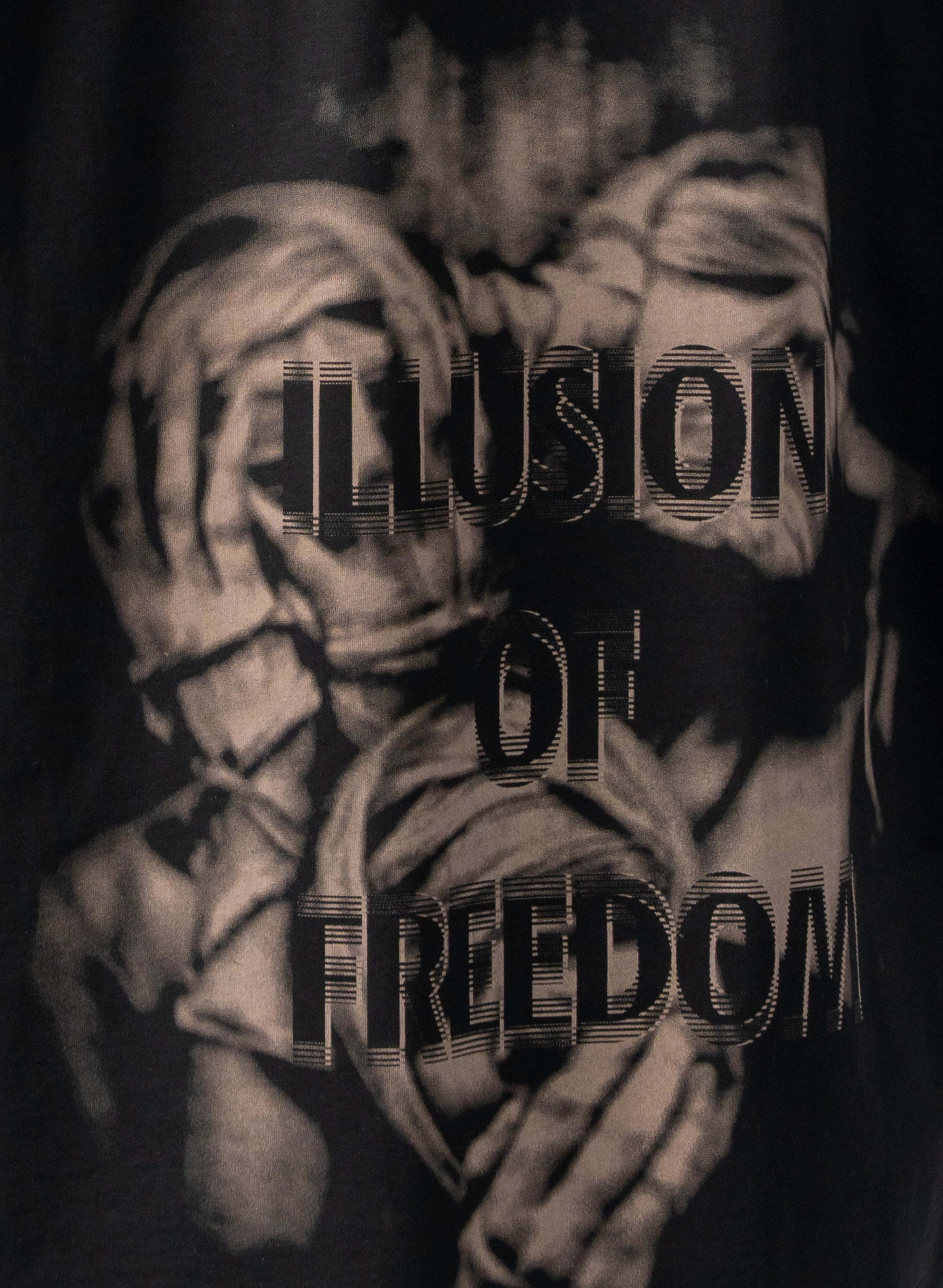 TRICOU ILLUSION OF FREEDOM OVERSIZED T010