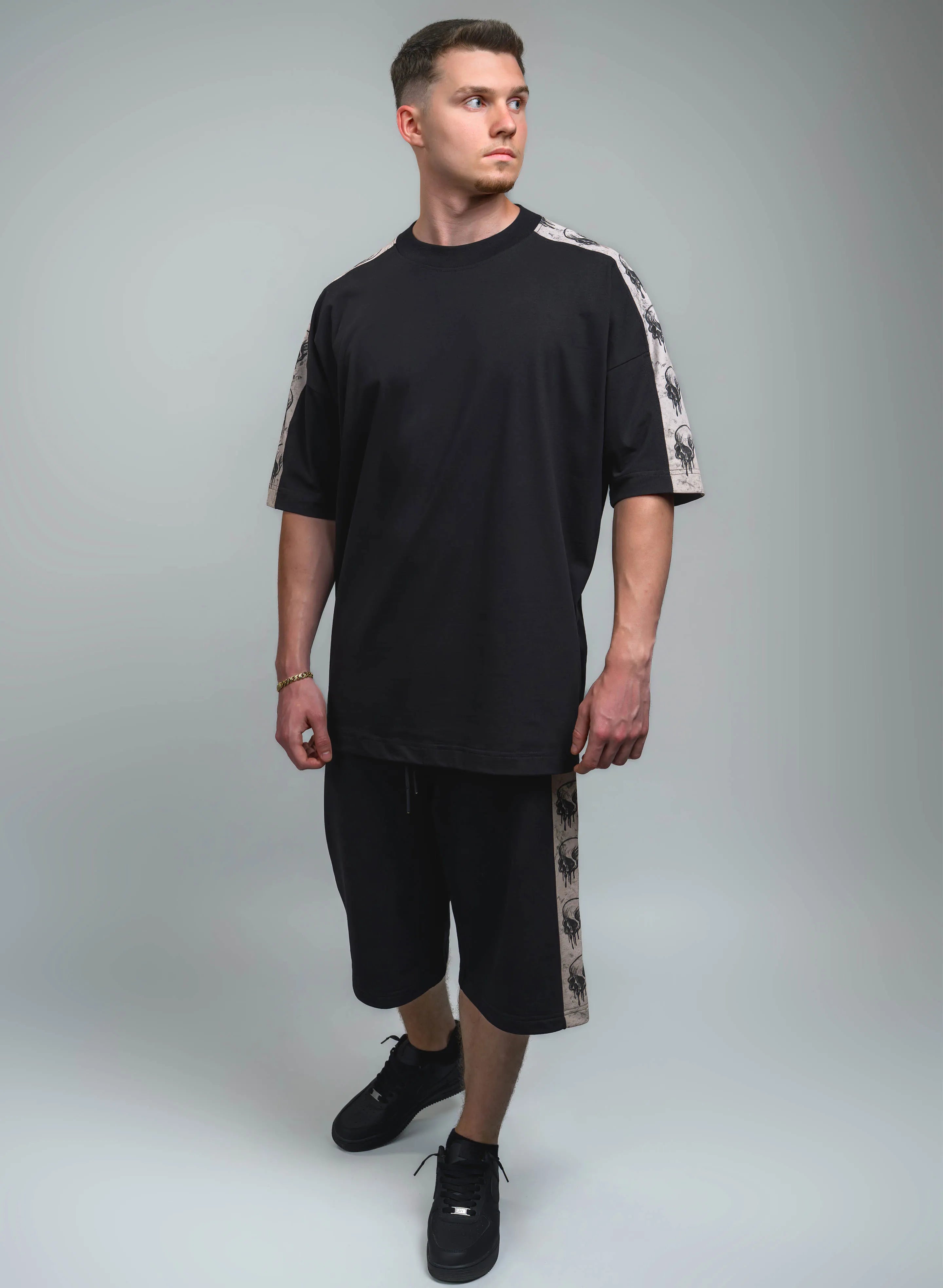 BERMUDE BARBATI CU LATERALE SKULL LINE BBP1 - B01