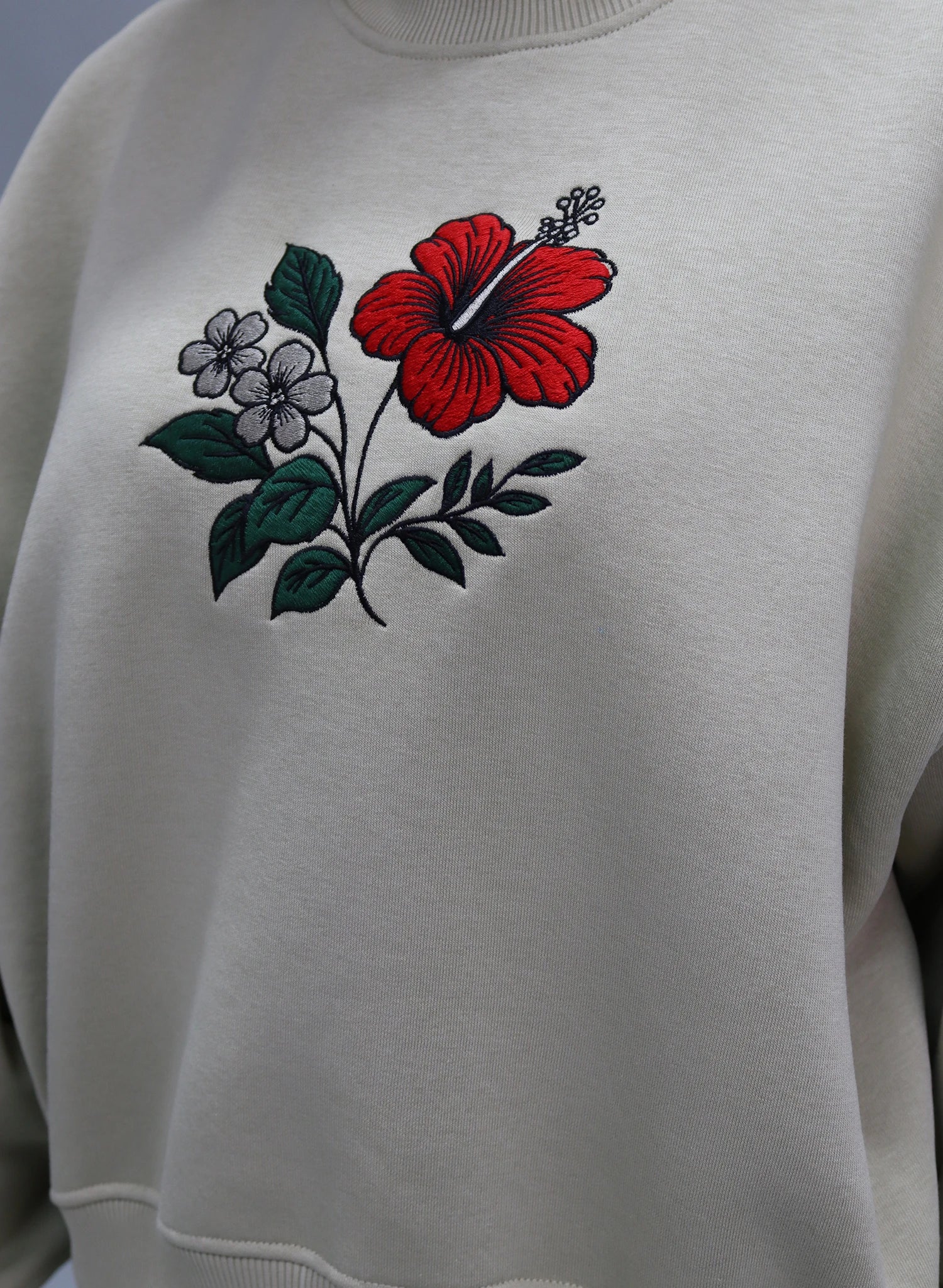 BLUZA DAMA OVERSIZED CU BRODERIE SILENT BLOOM BDP5-BD01