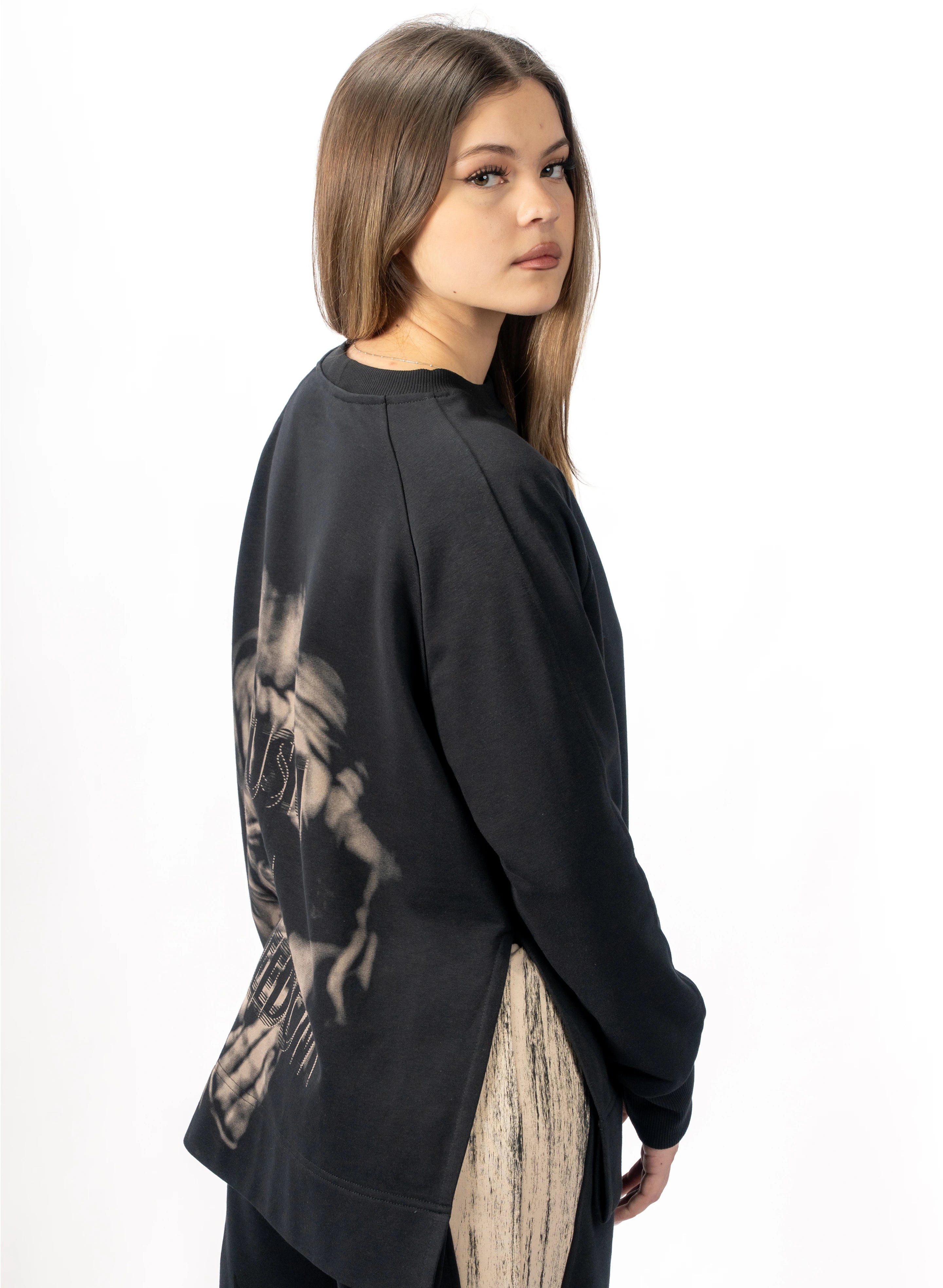 BLUZA  NEAGRA  FREEDOM ILLUSIONS SPLITSIDES BD01