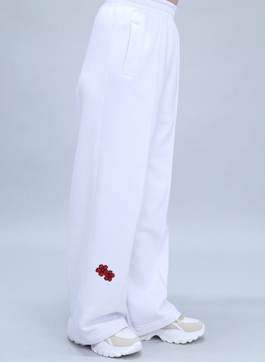 PANTALONI DAMA EVAZATI CU BRODERIE FLOWERS PDP3-PD01