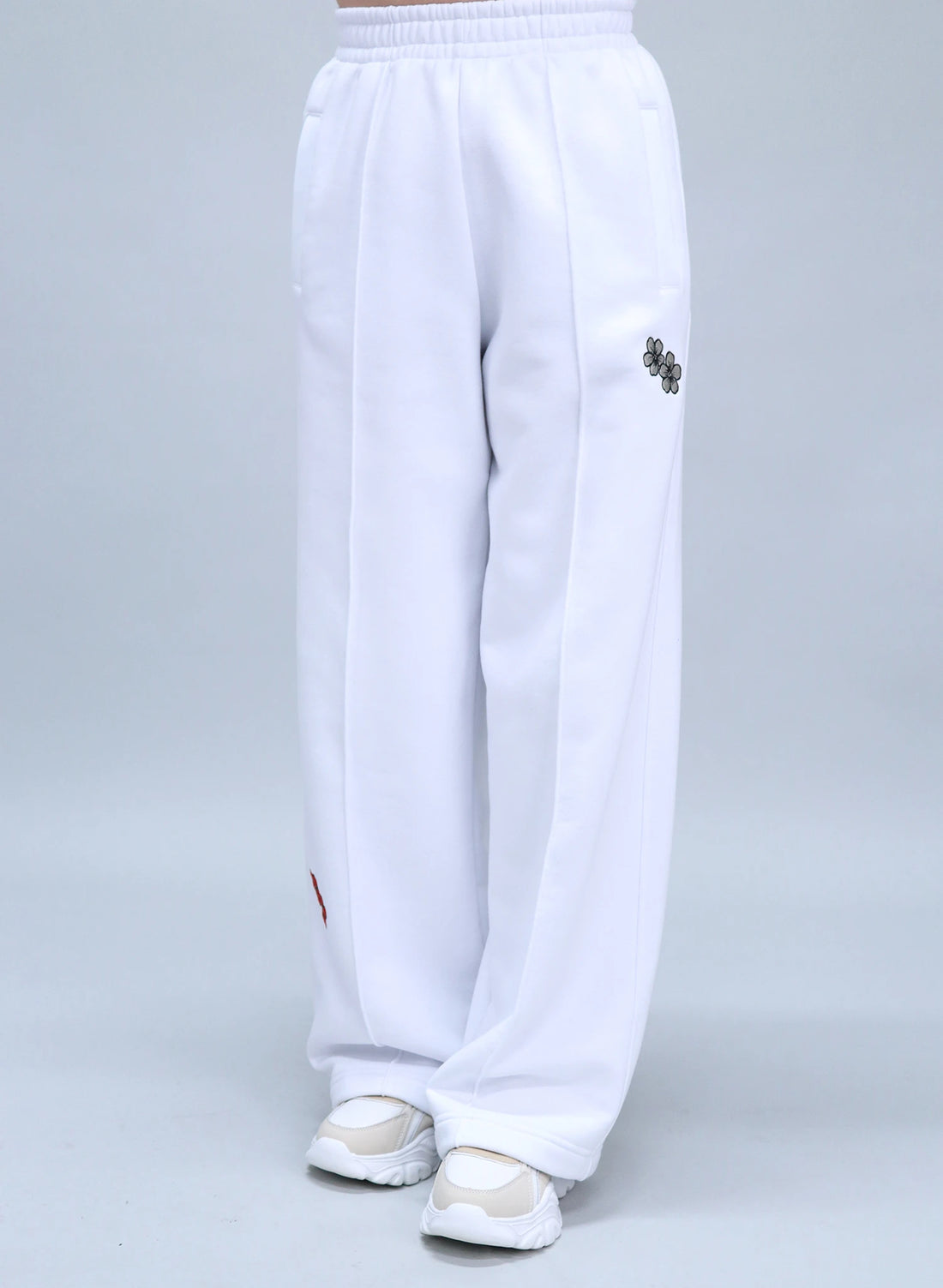 PANTALONI DAMA EVAZATI CU BRODERIE FLOWERS PDP3-PD01