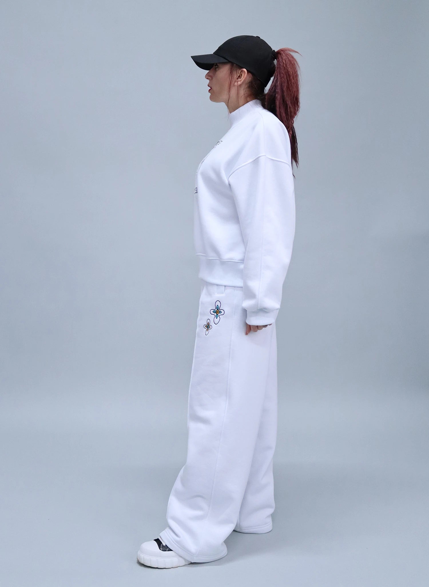 PANTALONI DAMA LARGI CU BRODERIE ART FRAME PDP3 - PD02