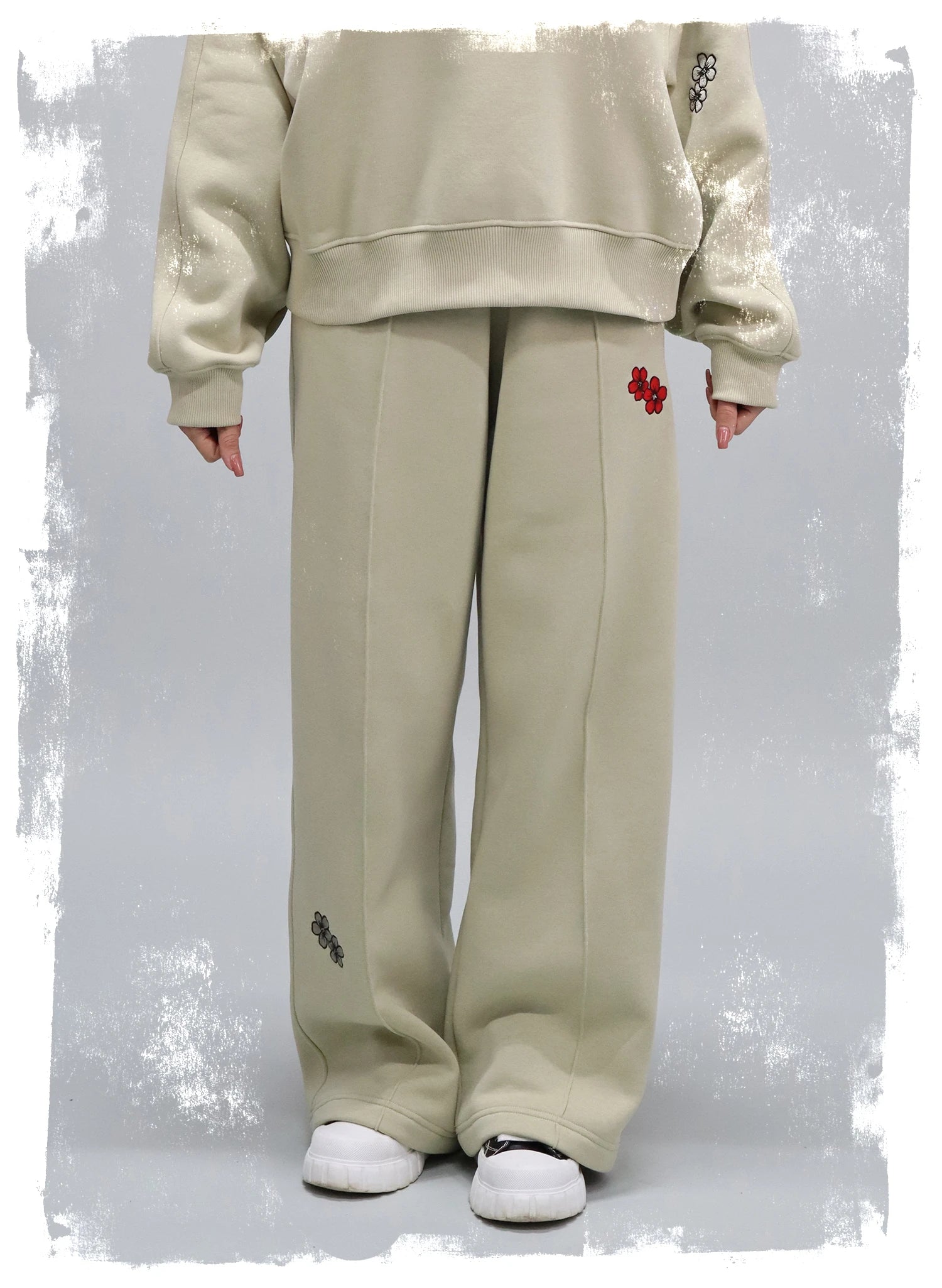 PANTALONI TRENING EVAZATI CU BRODERIE FLOWERS PDP3-PD04