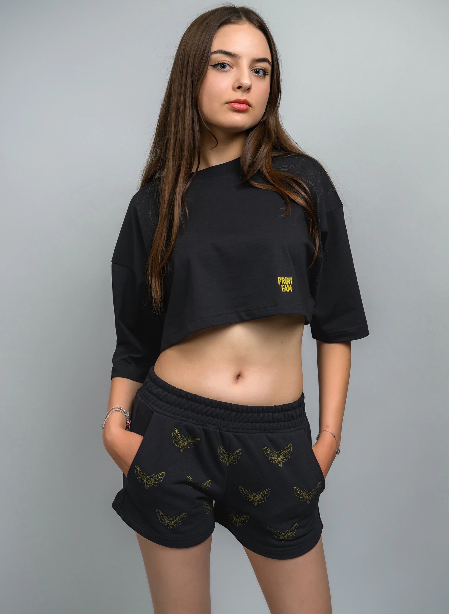 PANTALONI SCURTI DAMA CU PRINT AURIU ROYAL BURN PDP1 - PD01