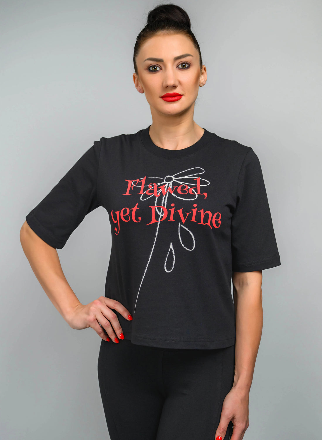 TRICOU DAMA DIN BUMBAC FLAWED YET DIVINE TDP1 - TD01