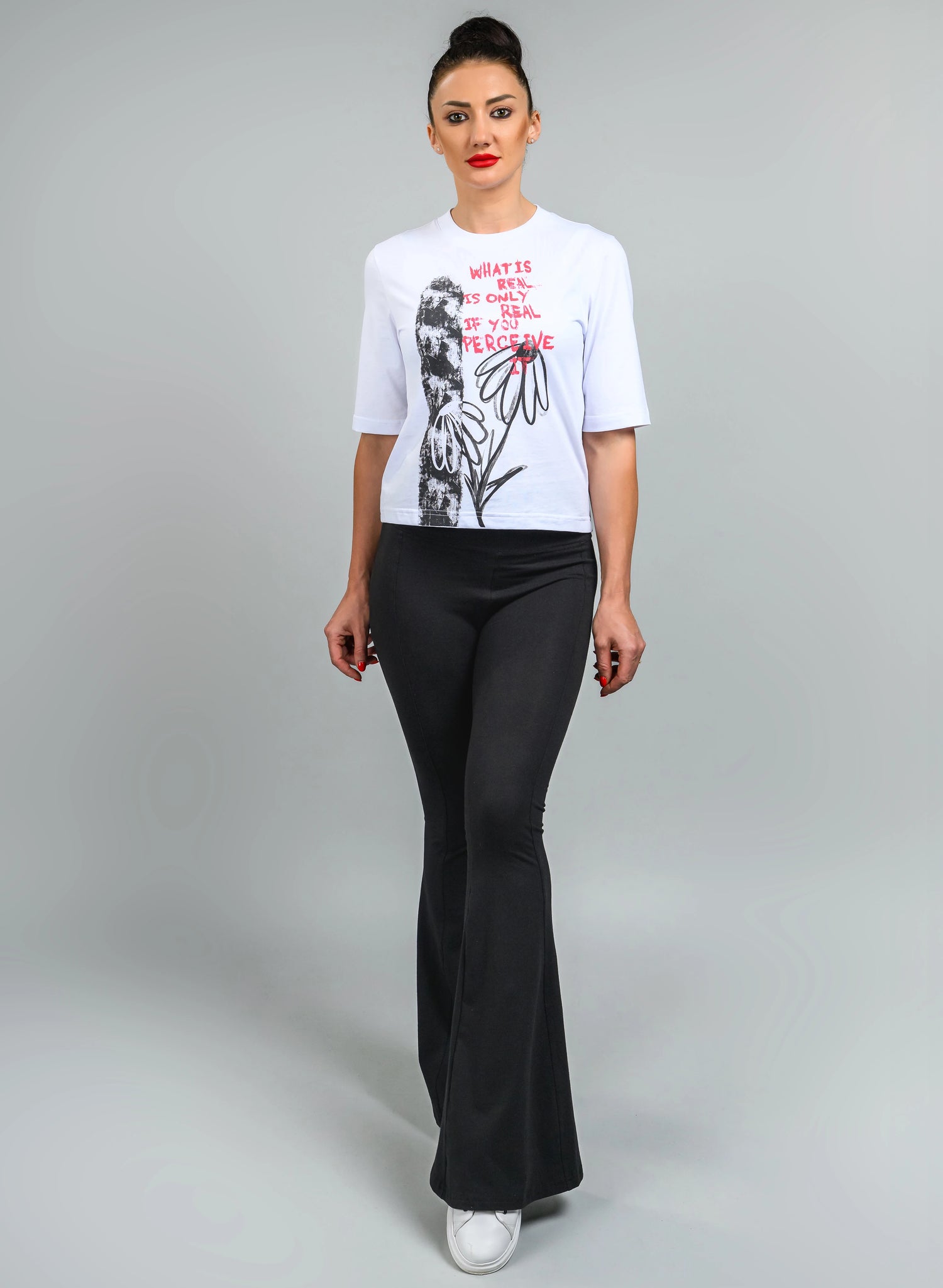 TRICOU SCURT DAMA CU PRINT WHAT IS REAL TDP1 - TD04