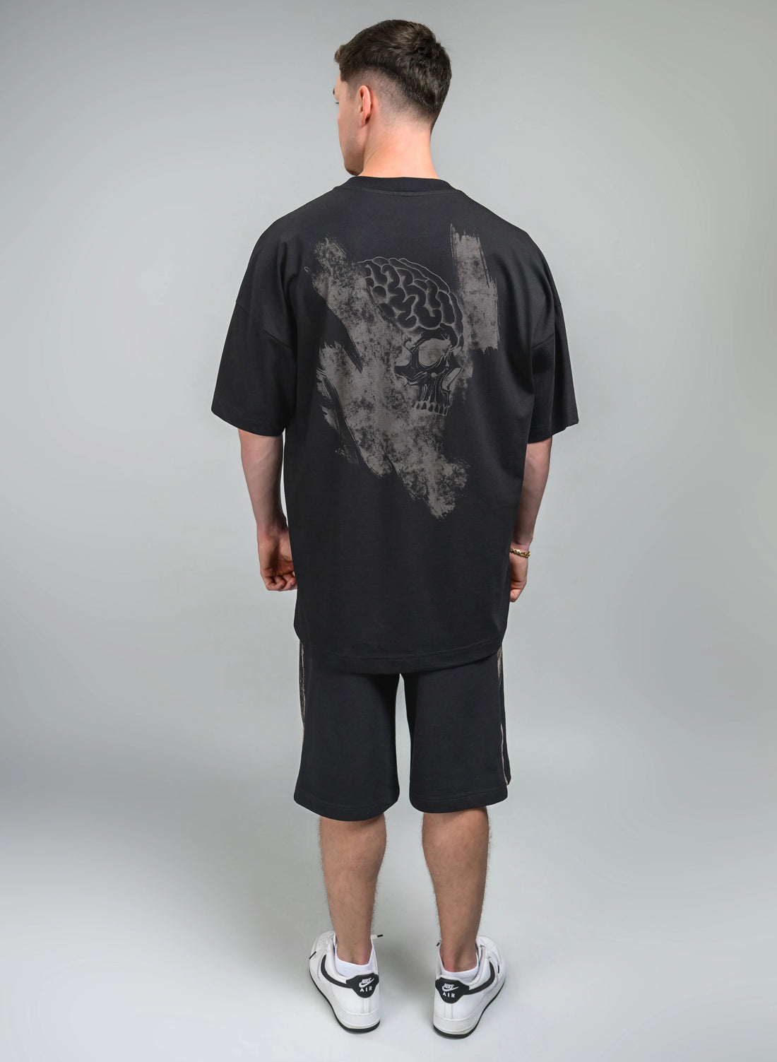 TRICOU NEGRU CU IMPRIMEU MEMENTO MORI SKULL TP2 - T007