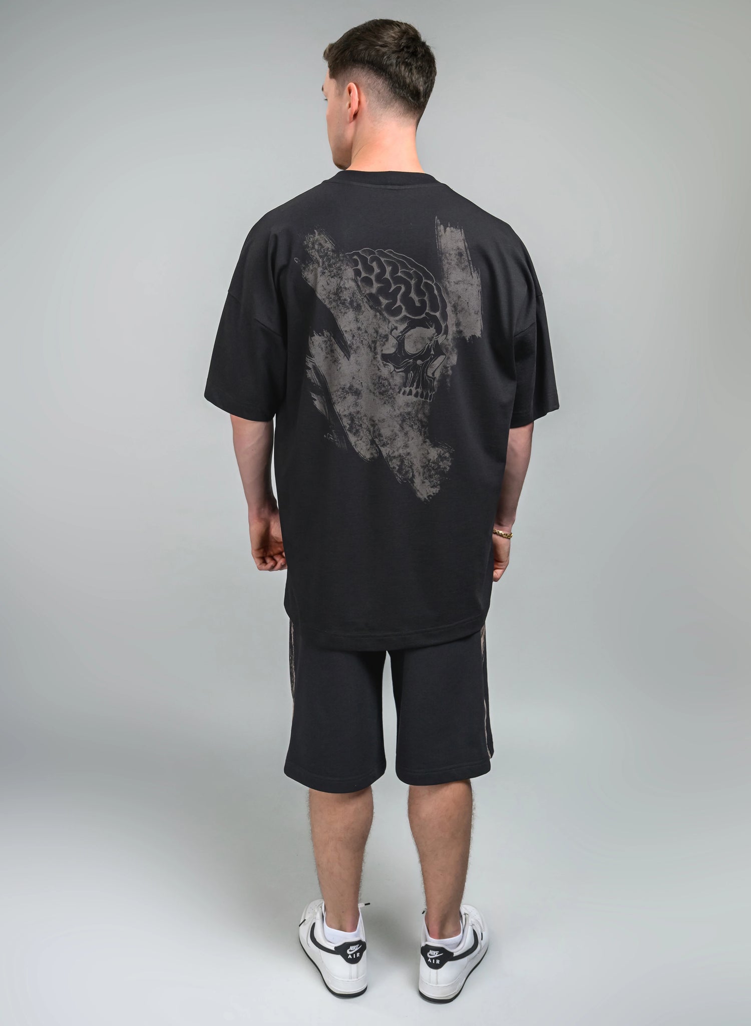 TRICOU NEGRU CU IMPRIMEU MEMENTO MORI SKULL TP2 - T007