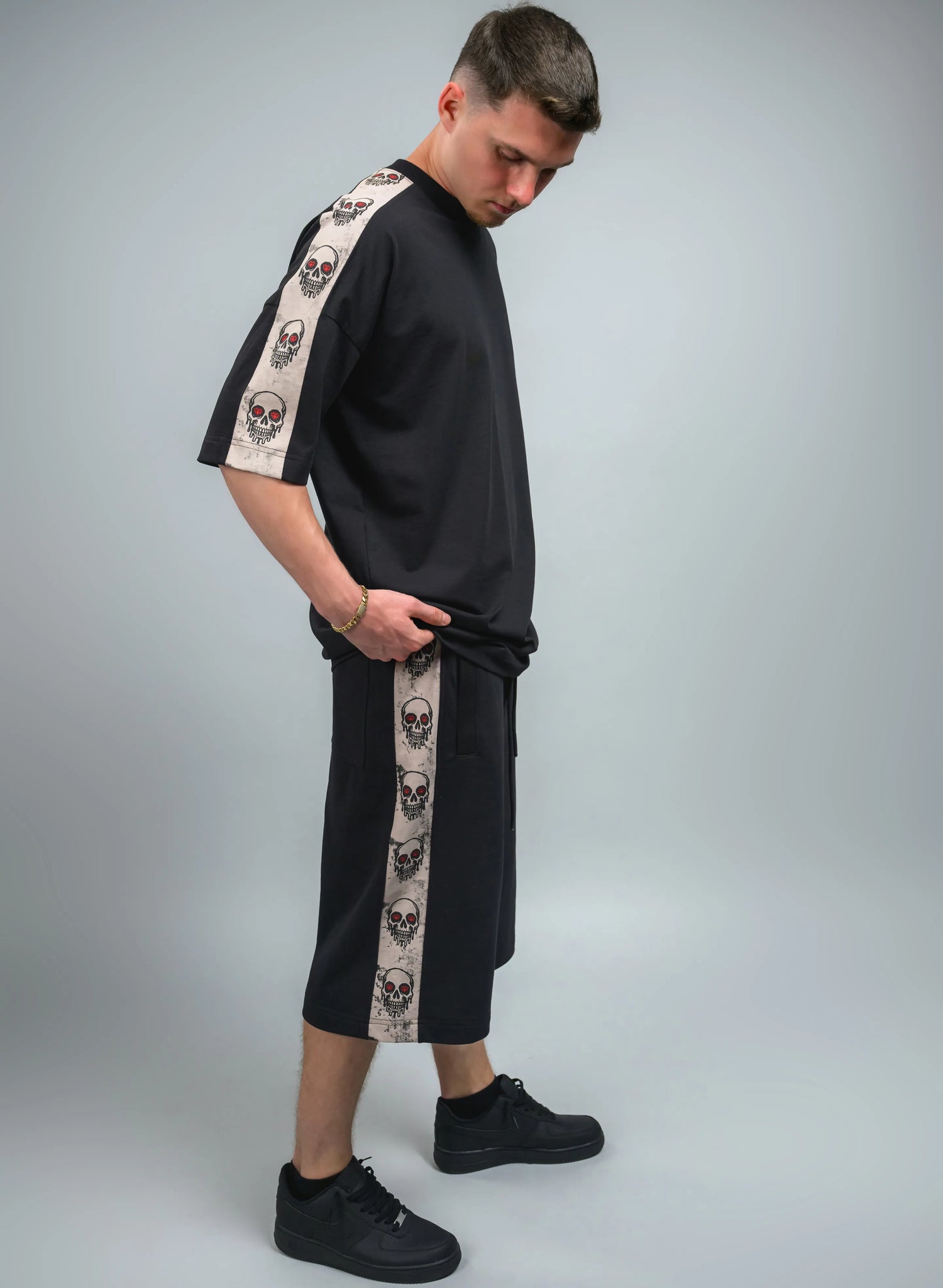 TRICOU OVERSIZED CU PRINT MANECI SKULL STRIPES TP2 - T023