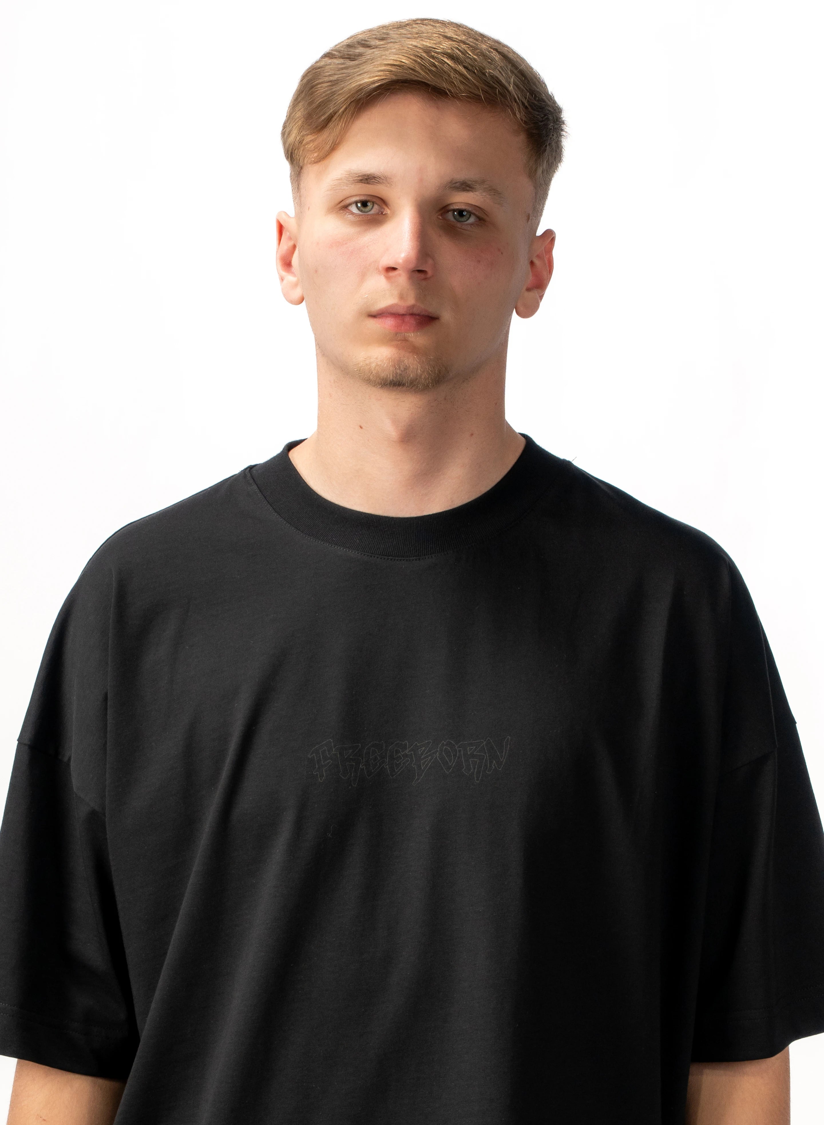 TRICOU FREEBORN  OVERSIZED T003