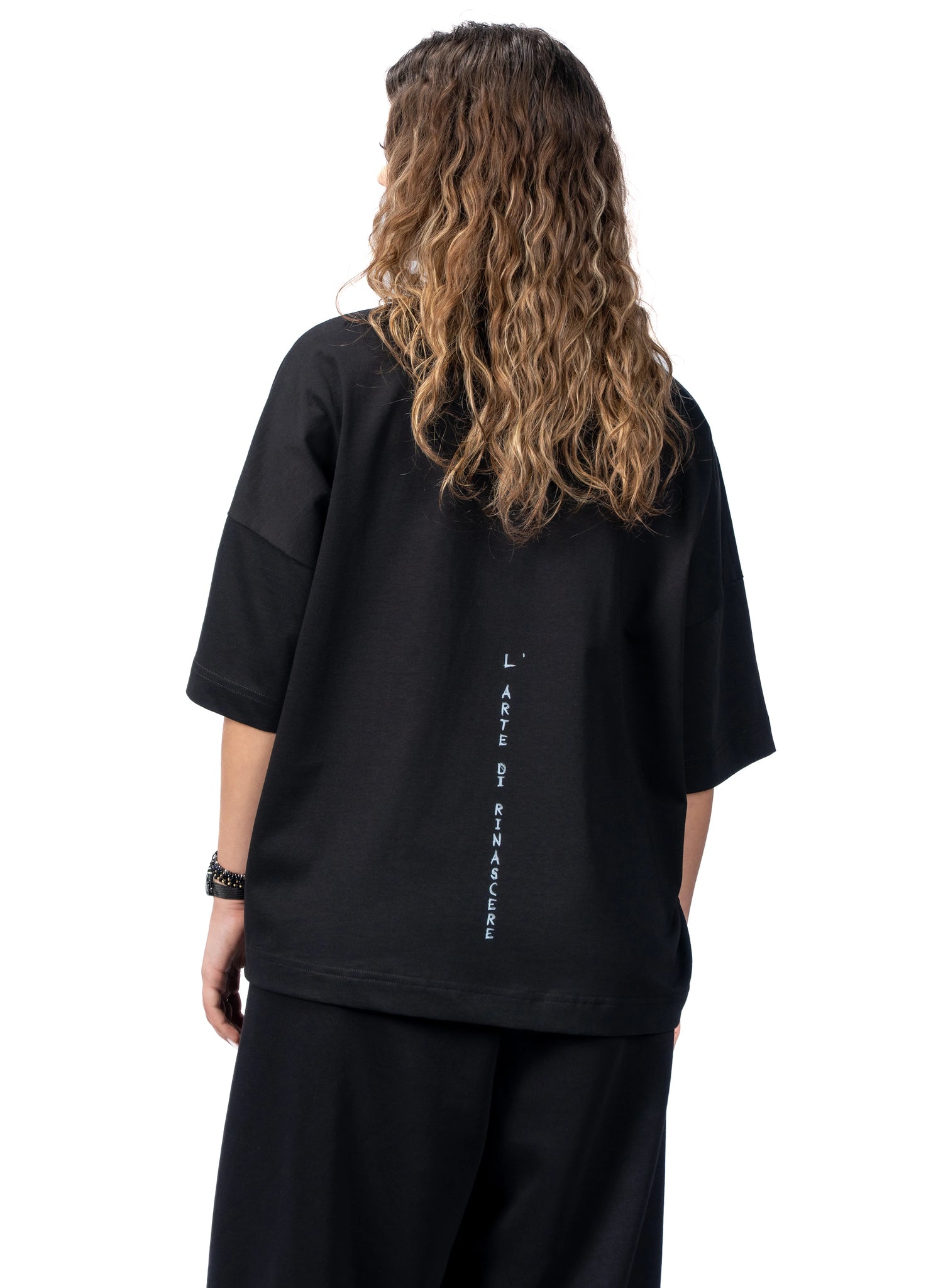 TRICOU L&