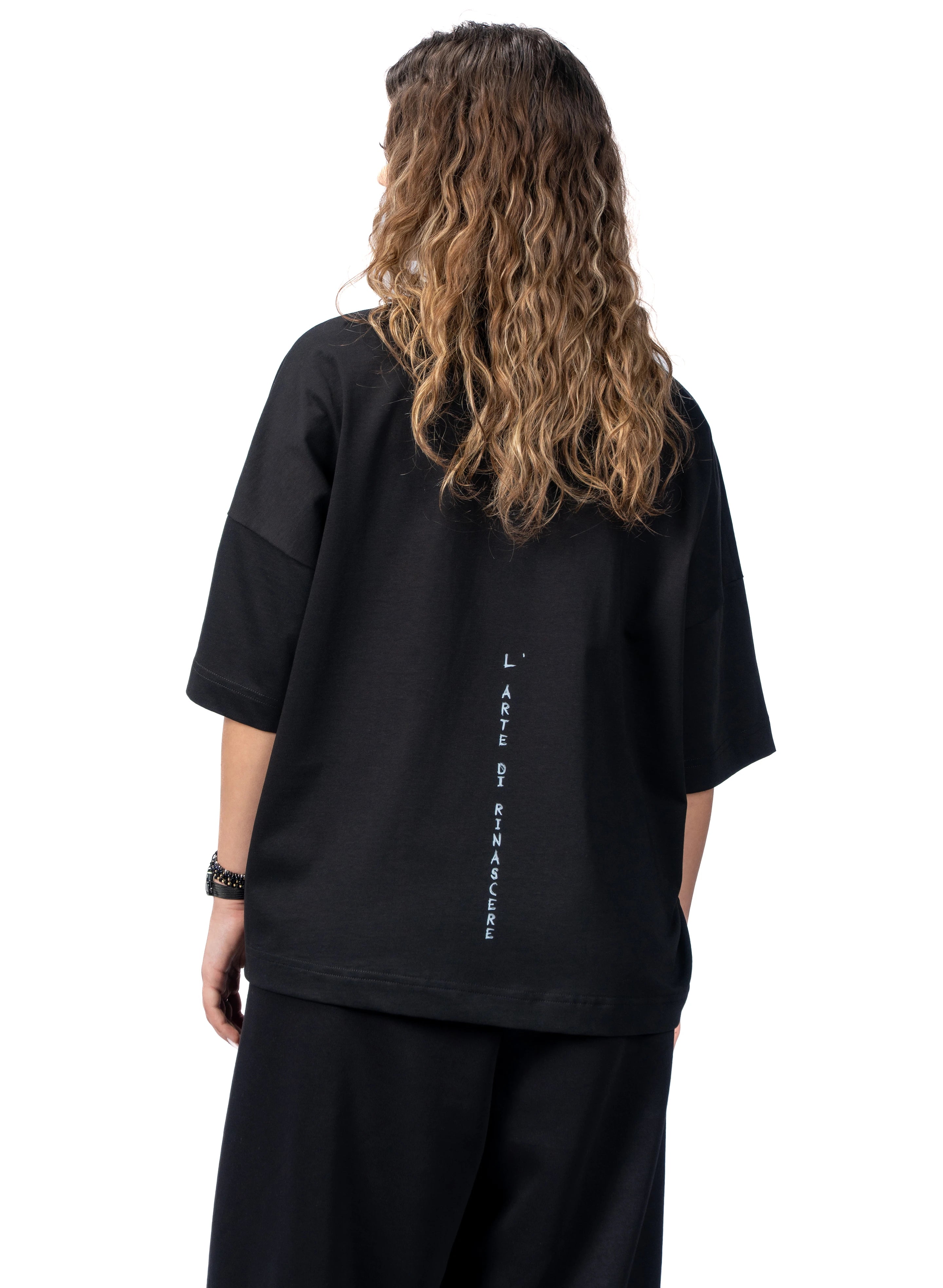 TRICOU L&