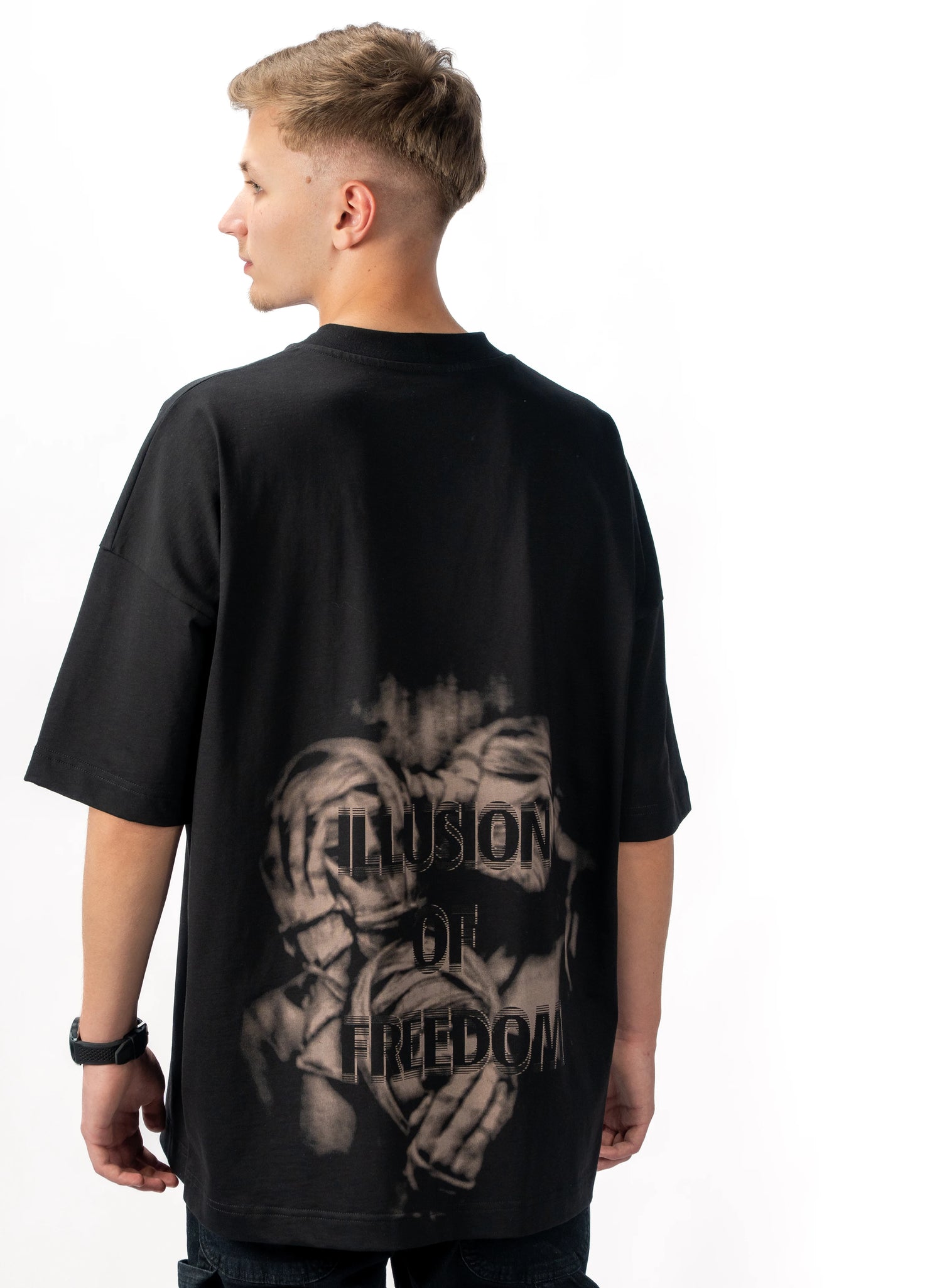 TRICOU  ILLUSION OF FREEDOM OVERSIZED T010