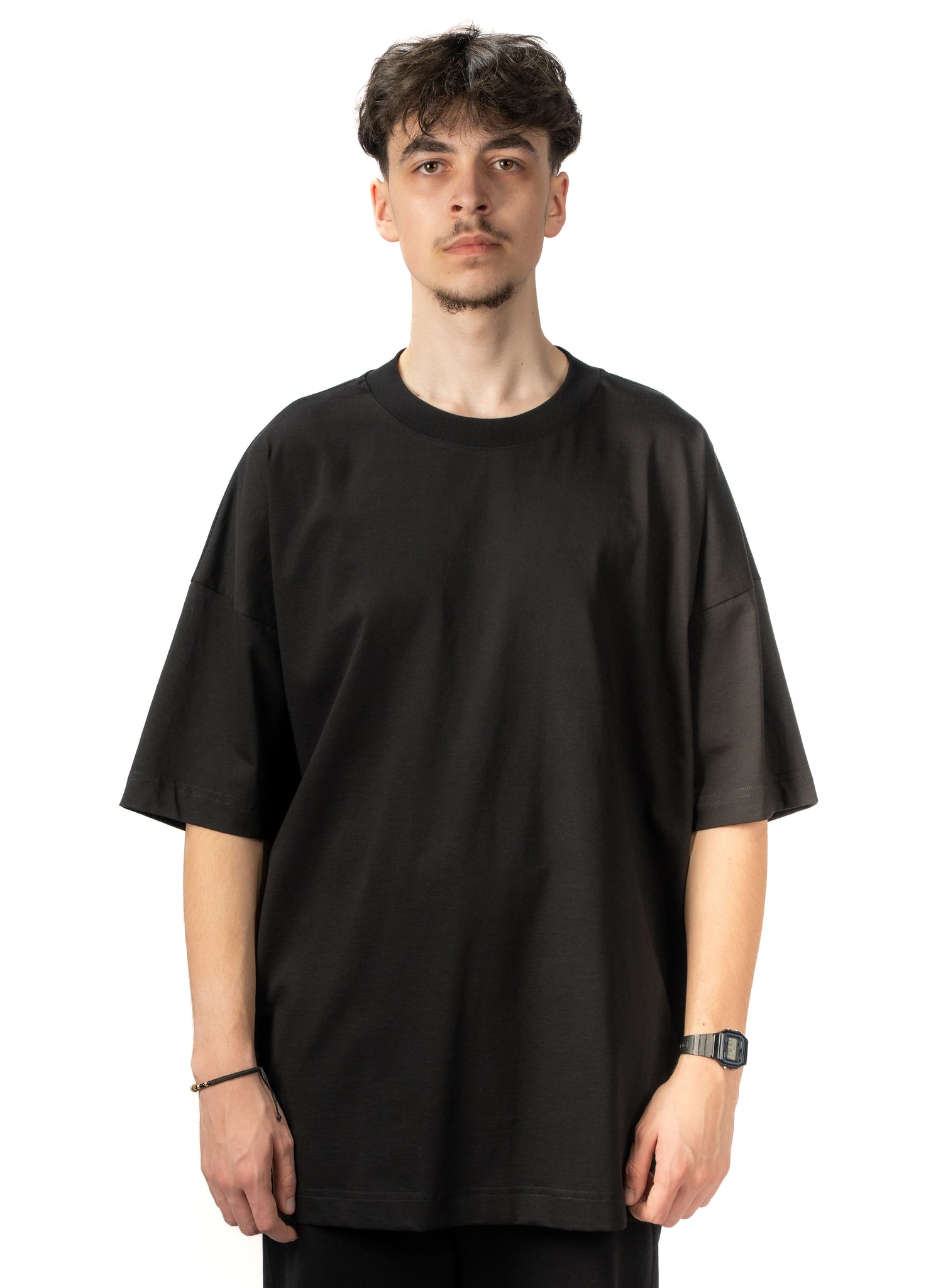 TRICOU NEGRU OVERSIZED BARBATI T000